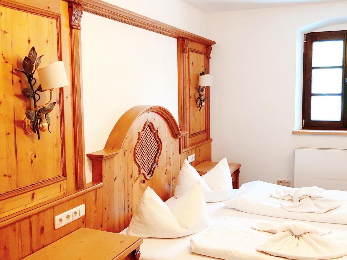 Klosterwirt Höglwörth Hotel *